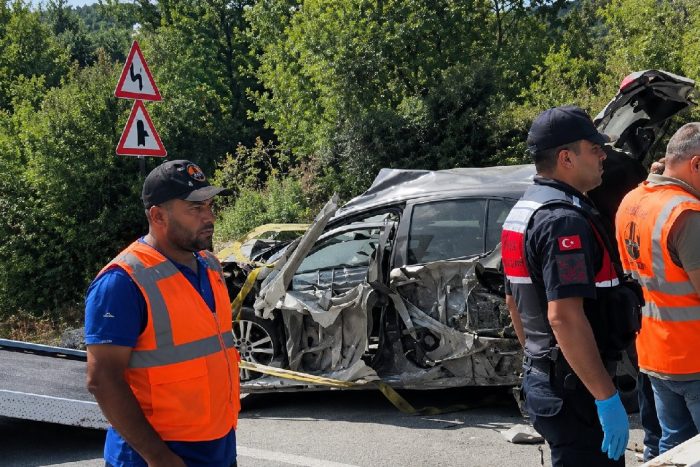 Isparta Yasta: Ali Ve Sevda Çapraz Çifti Trafik Kazasında Yaşamını Yitirdi!
