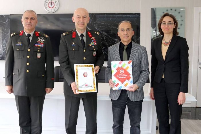 SDÜ ile Eğirdir Dağ Komando Okulu Arasında Yapay Zekâ Alanında İş Birliği Protokolü İmzalandı