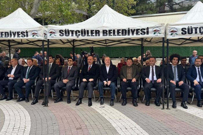 Sütçüler’de Tarihi Gün: DOĞALGAZ İÇİN İLK KAZMA VURULDU!