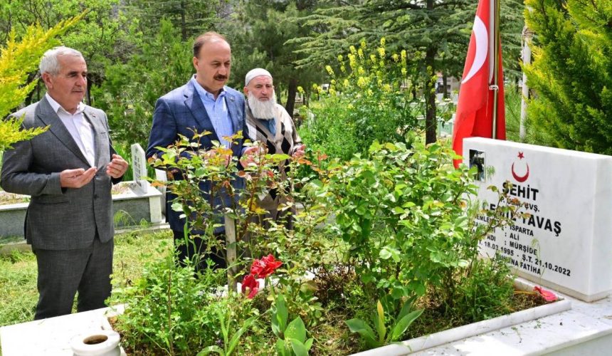 Vali Erin’den Aziz Şehitlerimize Vefa Ziyareti: Kabirleri Başında Dualarla Anıldılar