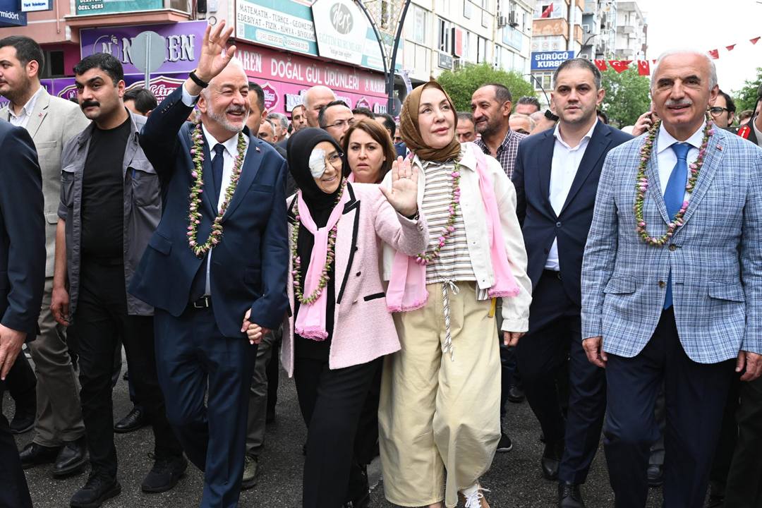 05-06-2026-gul festivali kortej (2)