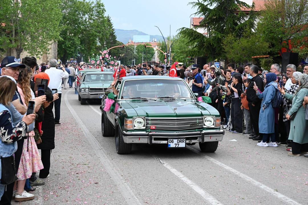 05-06-2026-gul festivali kortej (24)