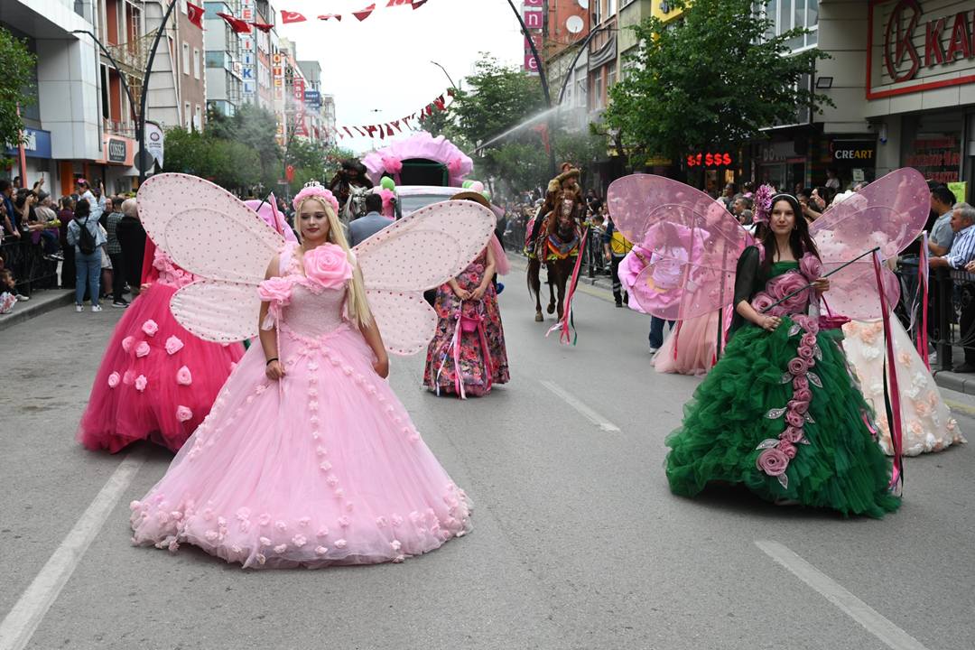 05-06-2026-gul festivali kortej (28)