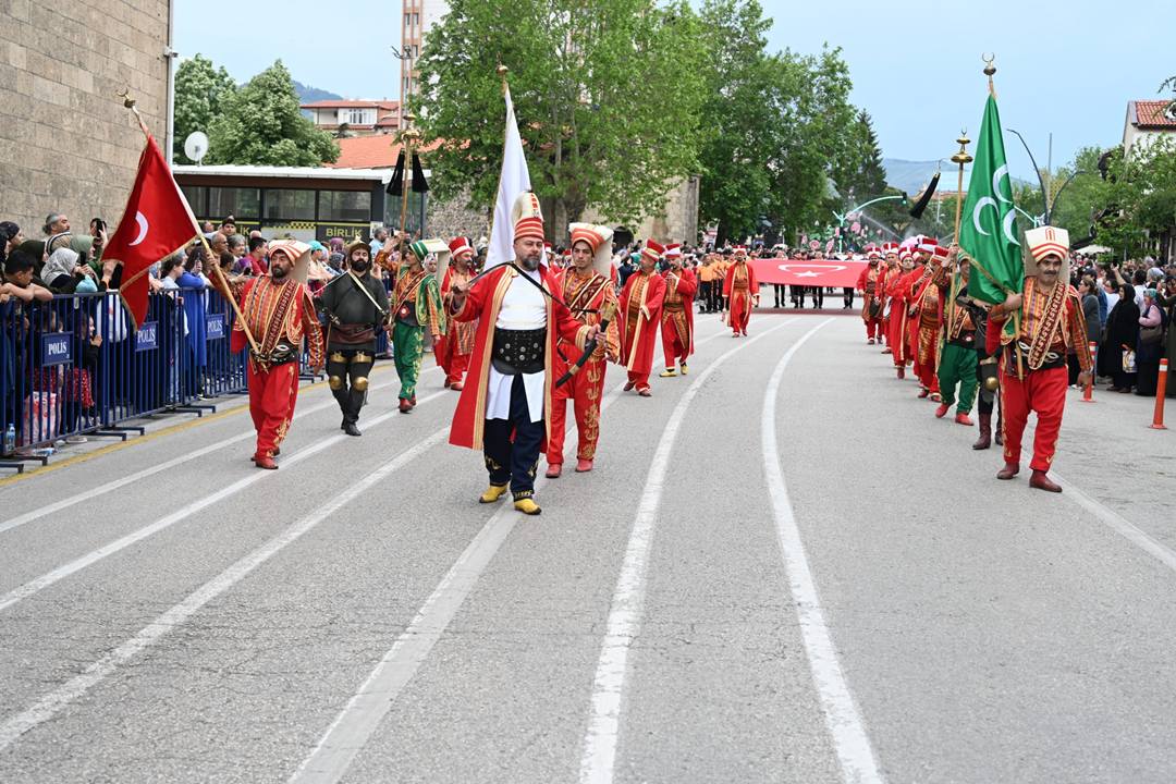 05-06-2026-gul festivali kortej (29)