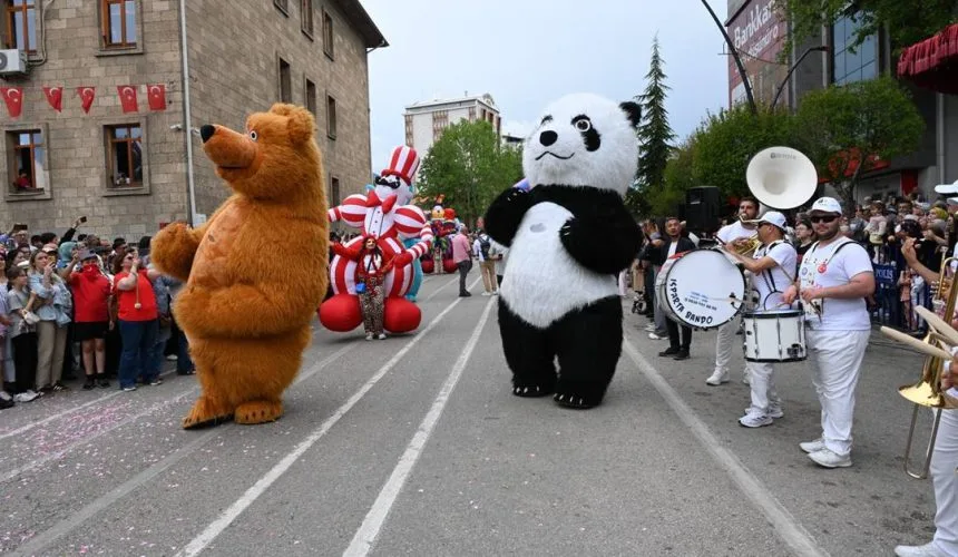ISPARTA’DA GÜL FESTİVALİ’NDE BUGÜN: SORKUNCAK VE EĞİRDİR’DE GÜL ŞÖLENİ!