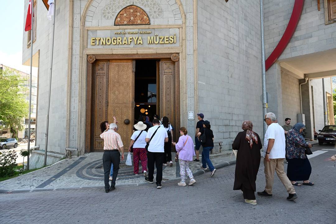 07-06-2026-gul festivali ziyaretci akini (9)