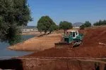 Atabey Göleti’ndeki Korkutan Su Kaçağına DSİ’den Anında Müdahale: Obruk Tehlikesi Setle Önlendi!