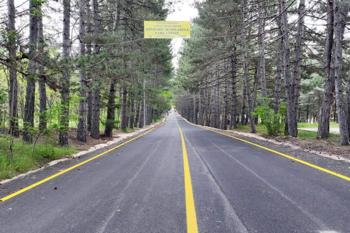 Gölcük Tabiat Parkı Yeni Yüzüyle Misafirlerini Bekliyor: Yollar Asfaltlanıyor