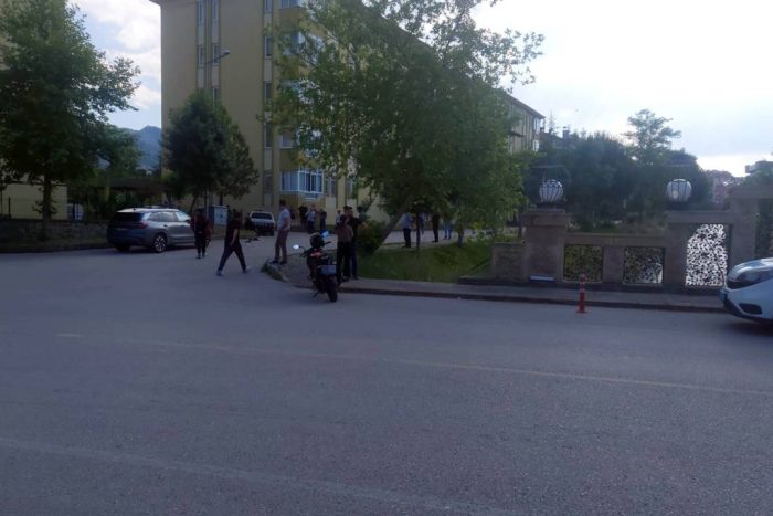 Isparta’da Kahreden Kaza Yolun Karşısına Geçmeye Çalışan Kadın Hayatını Kaybetti