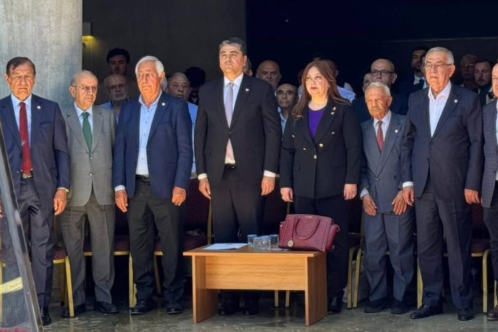 Demokrat Parti Lideri Gültekin Uysal Isparta’da! Süleyman Demirel’in Kabri Başında Dualar Okundu