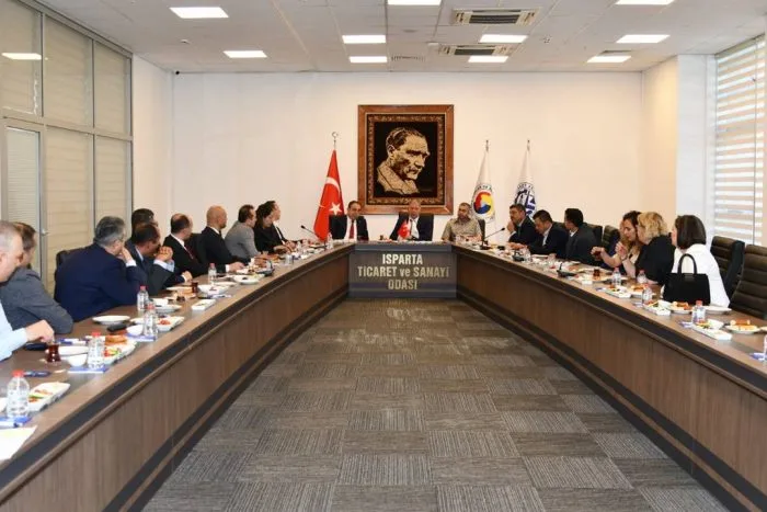 Isparta Esnafına Nefes Aldıracak Zirve! POS Komisyonları ve Krediler Masada!