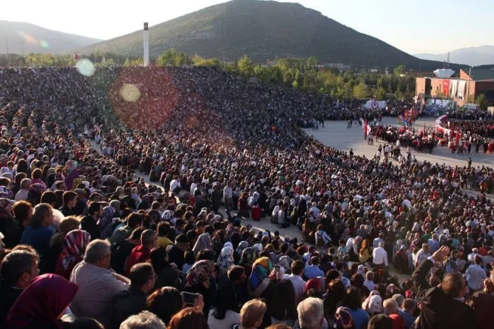 SDÜ’de Mezuniyet Programı Netleşti: 6 Bin 871 Öğrenci Kep Atacak! Peki Isparta Esnafı Bu Büyük Pastadan Pay Alabilecek mi?