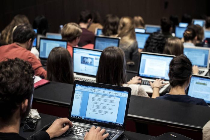 Sizin Bölümünüz de Listede mi Yapay Zeka Yüzünden O Programlar Kapatılıyor
