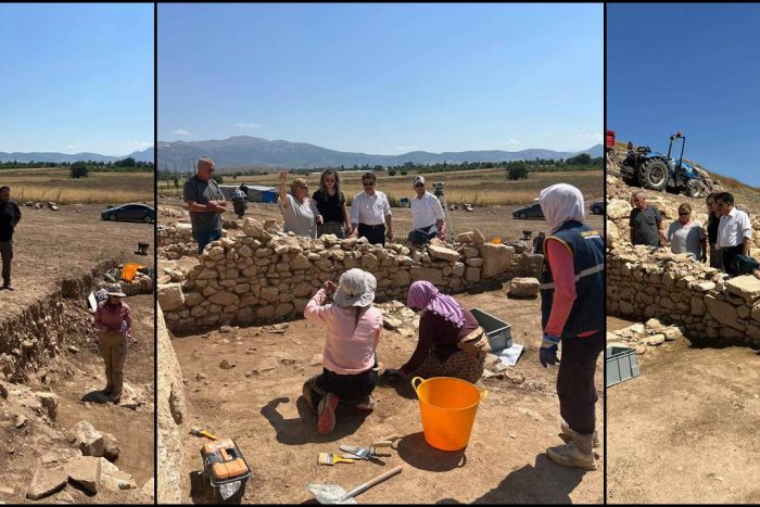 Isparta İl Kültür ve Turizm Müdürlüğü, şehrin tarihi ve kültürel mirasını gün yüzüne çıkaran arkeolojik çalışmaları yakından takip etmeye devam ediyor. Bu kapsamda İl Kültür ve Turizm Müdürü Vural Oğuzlar ve İl Müdür Yardımcısı Huriye Yalçın, Atabey ilçesinde yer alan Seleukeia Sidera Antik Kenti kazı alanını ziyaret etti.
İl müdürlüğü heyeti, kazı bölgesinde Kazı Başkanı Prof. Dr. Bilge Hürmüzlü Kortholt ve arkeoloji ekibiyle bir araya gelerek yürütülen çalışmalar hakkında detaylı bilgi aldı.
Kültürel Miras Yerinde İncelendi
Ziyaret kapsamında, antik kentte devam eden kazıların güncel durumu, ortaya çıkarılan yeni bulgular ve buluntuların korunmasına yönelik planlamalar yerinde incelendi. İl Müdürü Vural Oğuzlar, kültürel mirasımızın korunarak gelecek nesillere sağlıklı bir şekilde aktarılmasının önemine dikkat çekerek kazı ekibine yürüttükleri bu titiz çalışmalardan dolayı teşekkür etti.
Müdürlükten yapılan açıklamada şu ifadelere yer verildi:
"Geçmişin izlerini geleceğe taşıyan kazı çalışmalarında emeği geçen başta Kazı Başkanı Prof. Dr. Bilge Hürmüzlü Kortholt olmak üzere tüm kazı ekibine teşekkür ediyor, çalışmalarında başarılar diliyoruz."