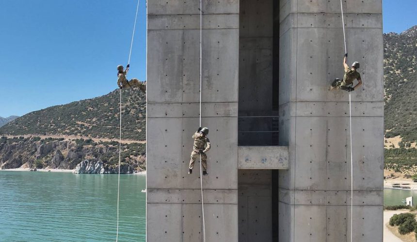 Isparta Komando Tugayı Kapılarını Açtı! Libyalı Askerlere Özel Komando Eğitimi