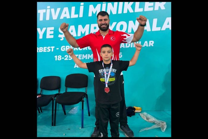 Senirkent Belediyespor Güreşçisi Yiğit Ünsal Türkiye 3’üncüsü Oldu!