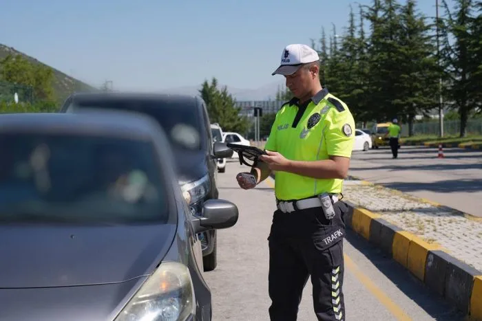 Isparta’da Drone Destekli ve Radarlı Geniş Çaplı Trafik Denetimi!