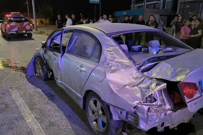 Isparta’da Trafik Kazası: 3 Kişi Yaralandı!