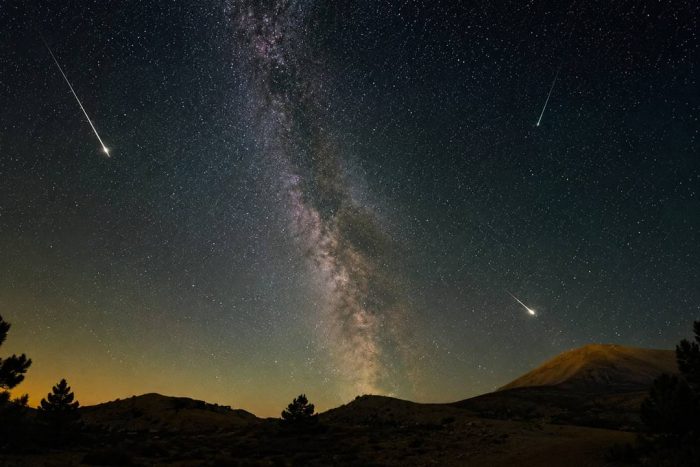 Isparta’da Perseid Görsel Şöleni: Davraz Kayak Merkezi’nde Meteor Yağmuru Büyüledi!