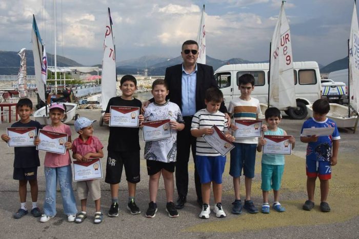 Eğirdir’de Geleceğin Yelkencileri Yetişiyor: 155 Öğrenci Kursu Başarıyla Tamamladı