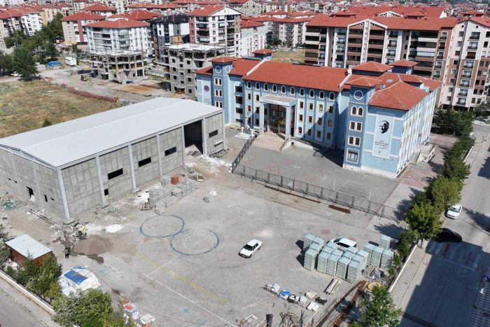 İTO Şehit Mustafa Gözütok Ortaokulu’na Modern Kapalı Spor Salonu Kazandırılıyor