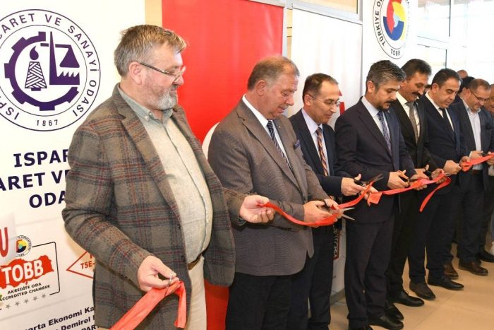 Metin Çelik: Dört Yılda Evrak Değil, Eser Ürettik