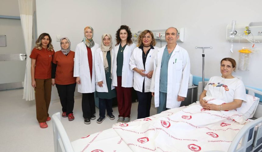 SDÜ Hastanesi’nde Başarılı Operasyon: 48 Yaşındaki Hastanın Rahminden 6 Kiloluk Miyom Çıkarıldı