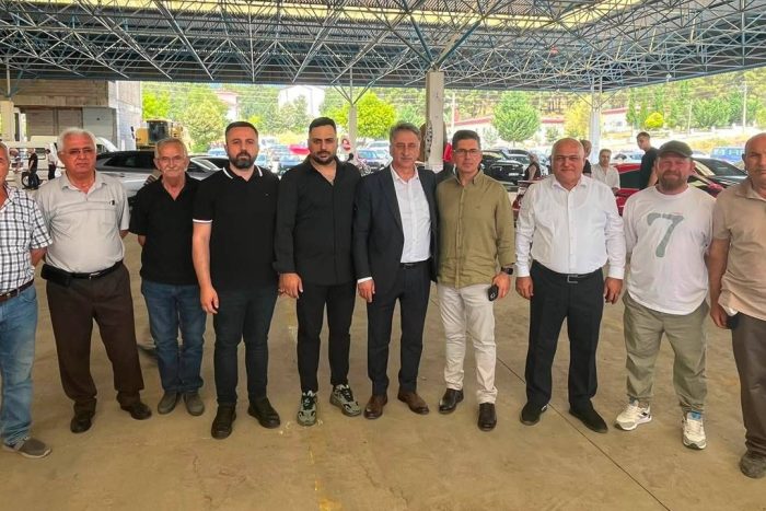 Gönen Belediye Başkanı Osman Kesmen’in Mutlu Günü: Remzi ve Zübeyde Çifti Dünyaevine Girdi