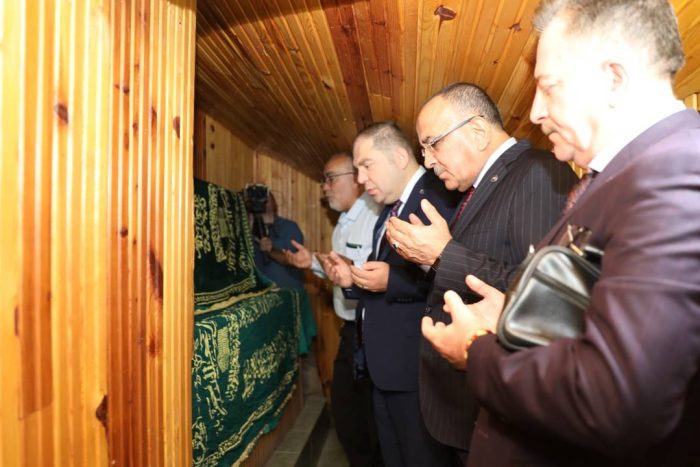Isparta’da Ahilik Kutlamaları İlk Ahi Teşkilatı Kurucusu Şeyh Ahmet Efendi Türbesi Ziyaretiyle Başladı
