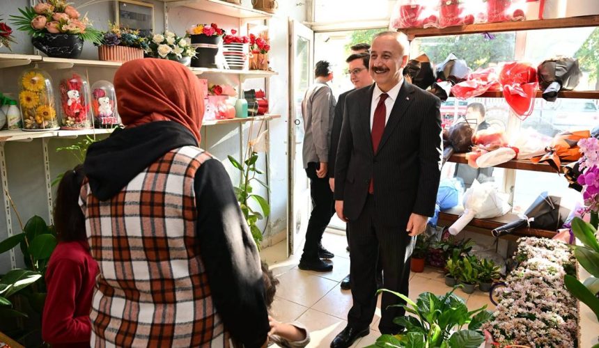 Vali Erin’den Gelendost ve Eğirdir’de Yoğun Mesai: Yatırımları İnceledi, Esnaf ve Öğrencilerle Buluştu