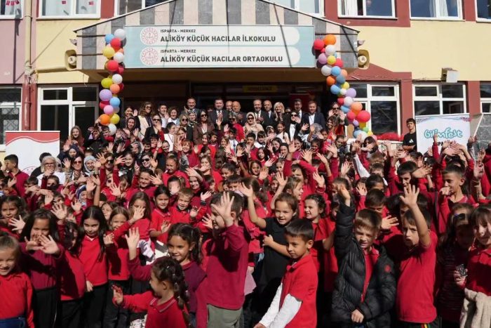 Isparta Aliköy’de “Köylab Bilim ve Teknoloji Şenliği” Düzenlendi