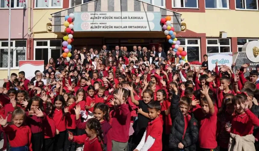 Isparta Aliköy’de “Köylab Bilim ve Teknoloji Şenliği” Düzenlendi