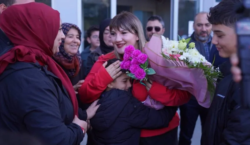 Avrupa Şampiyonu Fatma Gül Çevik Isparta’da Coşkuyla Karşılandı
