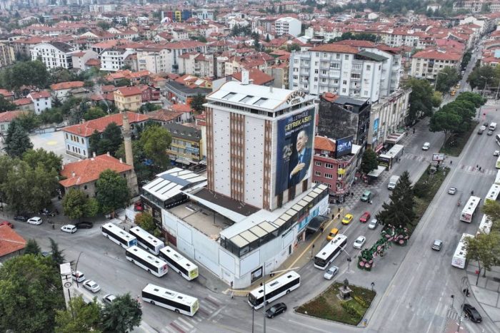 Isparta’da Dönüşüm Mesaisi: Kültür Sitesi Esnafı Iyaşpark Otel’e Taşınıyor