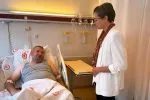 SDÜ Hastanesi Başhekimi Prof. Dr. Sabriye Ercan’dan Kazada Yaralananlara Geçmiş Olsun Ziyareti