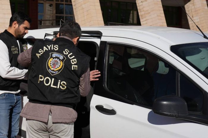 Isparta’da Nitelikli Dolandırıcılık Operasyonu: 2 Şüpheli Tutuklandı